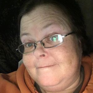 Meet your Posher, Laurie